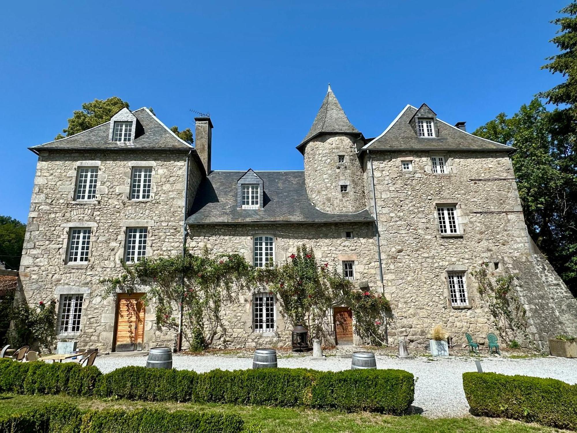 Chateau De La Borde A Ussel, Centre-Ville, Proche Autoroute A89 Ussel  Exterior foto